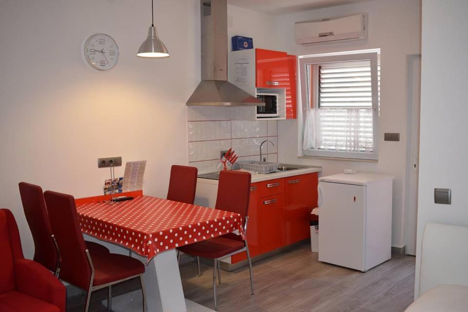 Apartmani Celjak Pag Town Exteriör bild