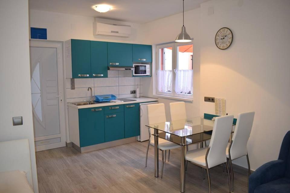 Apartmani Celjak Pag Town Exteriör bild